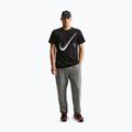 Pánske tréningové nohavice Nike Form Dri-Fit GFX Alt smoke grey 2