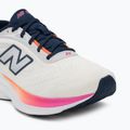 Dámske bežecké topánky New Balance Fresh Foam 680's V9 sea salt/tangerine heat/pink heat 7