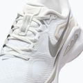 Dámske bežecké topánky Nike Structure Plus white/photon dust/metallic silver 4