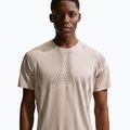 Pánske bežecké tričko Nike Stride Dri-Fit ADV cream light/mink brown 2