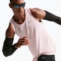 Pánske bežecké tričko Nike Stride Dri-Fit ADV silt red 4