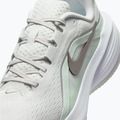 Dámske bežecké topánky Nike Downshifter 14 off white/barely green/metallic silver 3