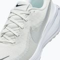 Pánske bežecké topánky Nike Revolution 8 summit white/white/metallic silver 4