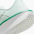 Dámske bežecké topánky Nike Quest 6 barely green/white/metallic silver 4