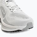 Pánske bežecké topánky Nike Vomero 18 summit white/metallic silver-black 7