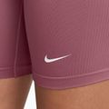 Dámske tréningové šortky Nike Pro Seamless pink smoke/white 4
