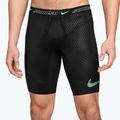 Pánske bežecké šortky Nike Stride black/illusion green