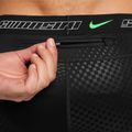 Pánske bežecké šortky Nike Stride black/illusion green 4