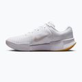 Dámske tenisové topánky Nike GP Challenge Pro white/summit white/linen/light orewood brown 2