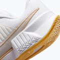 Dámske tenisové topánky Nike GP Challenge Pro white/summit white/linen/light orewood brown 5
