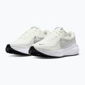 Dámske bežecké topánky Nike Revolution 8 sail/white/black/metallic silver 3