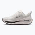 Dámske bežecké topánky Nike Vomero Plus summit white/sail/metallic silver 2