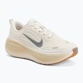 Pánske bežecké topánky Nike Vomero Plus sail/coconut milk/metallic silver