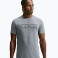 Pánske tréningové tričko Nike Dri-FIT Training T-Shirt smoke grey/black 3