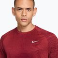 Pánske bežecké tričko Nike Stride tough red/bright crimson 3