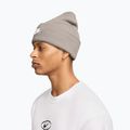 Zimná čiapka Nike Peak Futura Beanie moon particle/white 3