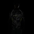 Pánske bežecké tričko Nike Dri-FIT Printed SS smoke grey/black/light lemon twist 7