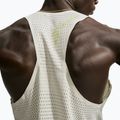 Pánske bežecké tričko Nike AeroSwift Light Bone 4