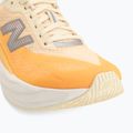 Dámske bežecké topánky New Balance FuelCell Rebel V5 calcium/gumdrop 7