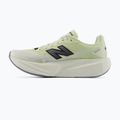 Dámske bežecké topánky New Balance FuelCell Rebel V5 pistachio butter/sea salt 3
