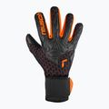 Brankárske rukavice Reusch Attrakt Gold X Airvent black/shocking orange 2