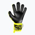 Reusch Attrakt Freegel Silver bezpečnostné brankárske rukavice žltá/strieborná/čierna 3