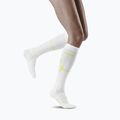 Dámske kompresné bežecké ponožky CEP Heartbeat white WP20PC2 4