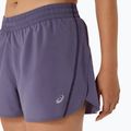 Dámske bežecké šortky ASICS Core Split greyish purple 5