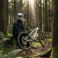 Cyklistická prilba ATTABO State 1.0 full face silver 11