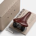 Cyklistické sedlo Brooks England Flyer Carved black 8