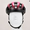 Cyklistická prilba POC Omne Lite fluorescent pink/uranium black 9