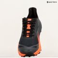 Pánska bežecká obuv The North Face Vectiv Infinite 2 asphalt grey/vivid flam 9