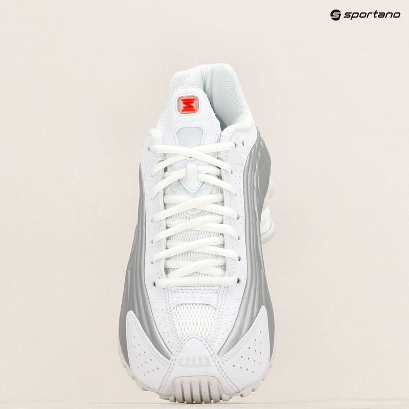 Dámske topánky Nike Shox R4 white/metalsilver/max orange 9
