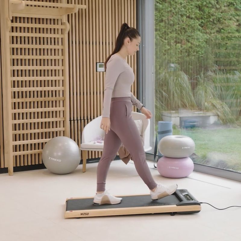 Elektrický bežecký pás XTREXO TXO-W250 Walking Pad black/brown 20