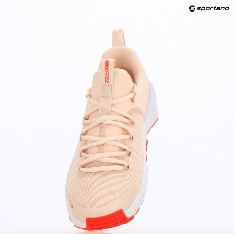 Dámske tréningové topánky Nike Free Metcon 6 guava ice / light wild mango / white 9