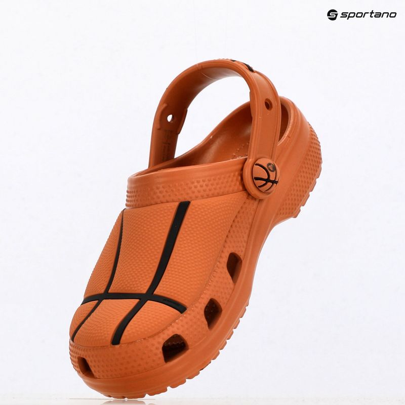Detské nazúvaky Crocs Classic Basketball Clog K sienna 10