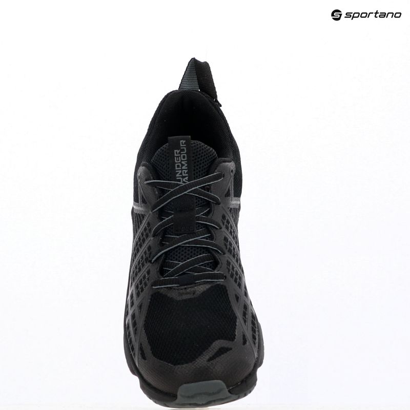 Dámske topánky Under Armour MG Strikefast black/black/pitch gray 15