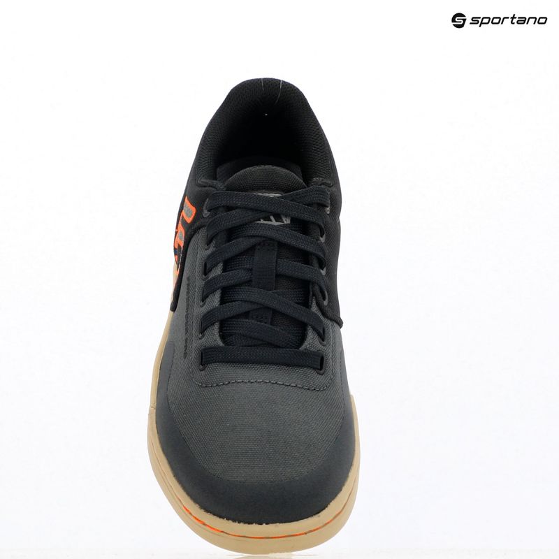 Dámske cyklistické topánky Adidas FIVE TEN Freerider Pro Canvas W six/grey four/impact orange 20