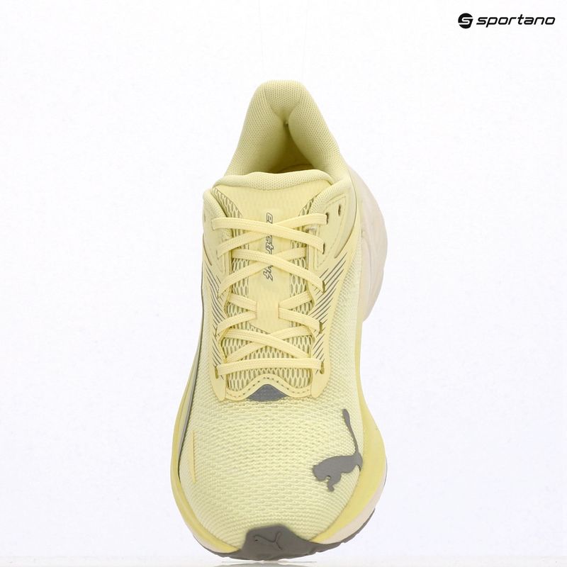 Dámske bežecké topánky PUMA Electrify Nitro 4 gold moon/warm white 9