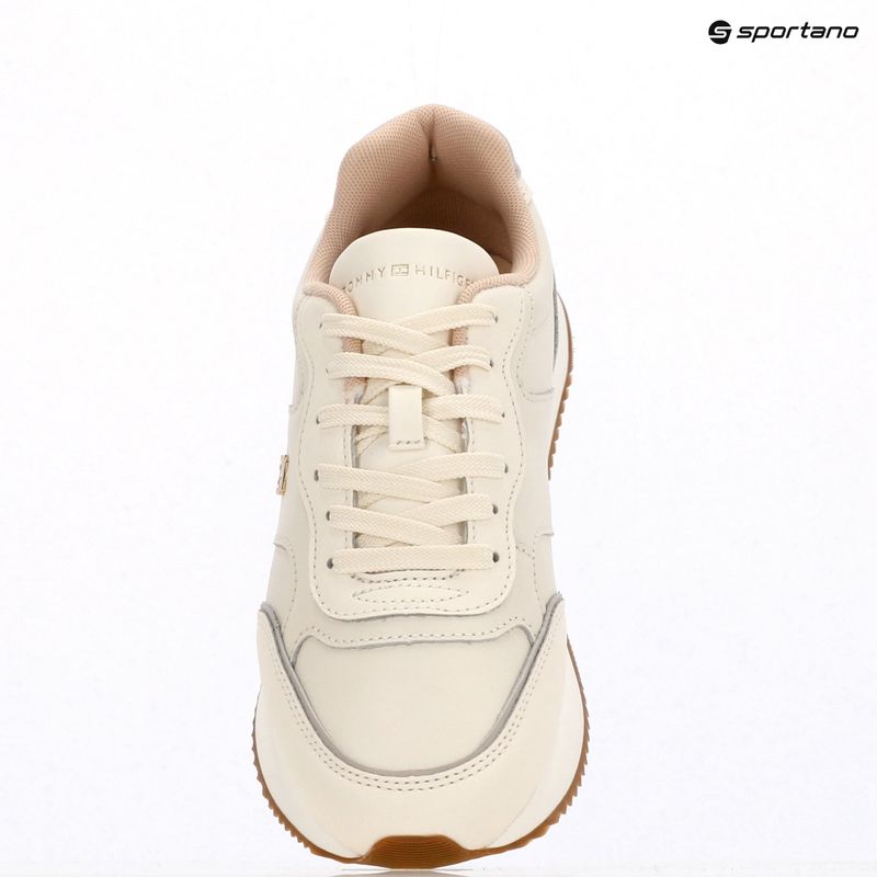 Dámske topánky Tommy Hilfiger Leather Runner ivory petal/newsprin 9