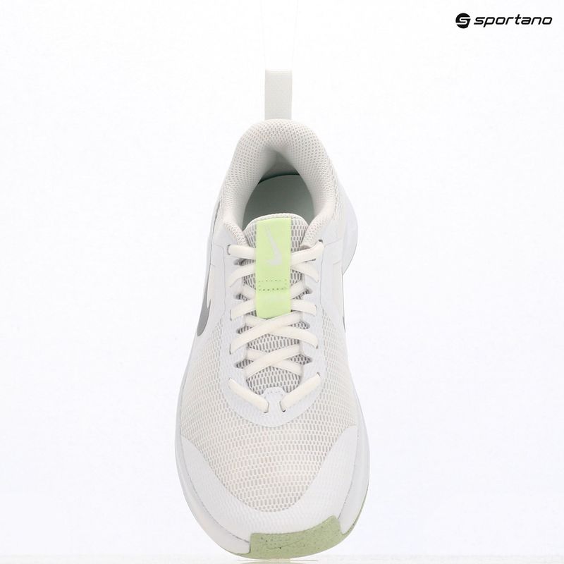 Dámske tréningové topánky Nike MC Trainer 3 white/metallic silver/barely volt 12