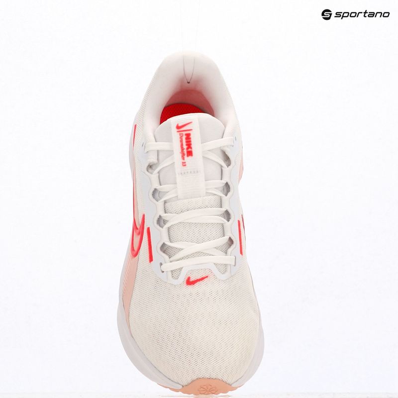 Dámske bežecké topánky Nike Downshifter 13 astronomy white / bright crimson / washed coral 12