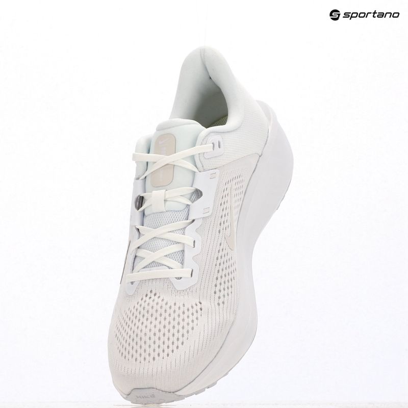 Pánske bežecké topánky Nike Quest 6 white/white/platinum tint 11
