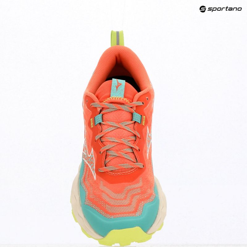 Dámske bežecké topánky Mizuno Wave Daichi 9 fresh salmon/white/sharp green 11
