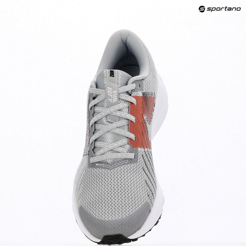 Pánske bežecké topánky Nike Run Defy wolf grey / bright crimson / black / white 11
