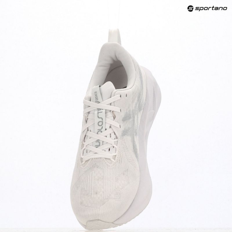 Pánske bežecké topánky ASICS Novablast 5 white/piedmont grey 8