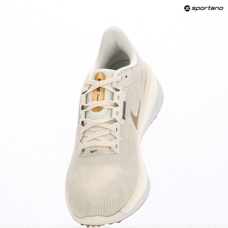 Dámske bežecké topánky Nike Vomero 17 phantom/light bone/sail/metallic gold 9