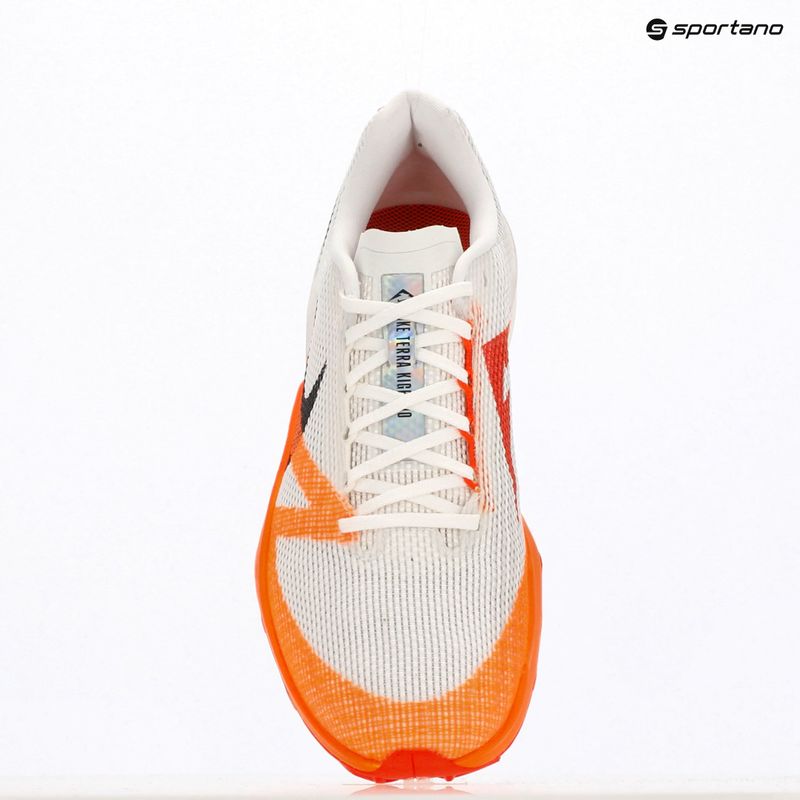 Pánske bežecké topánky Nike Kiger 10 white/photon dust/total orange/black 10