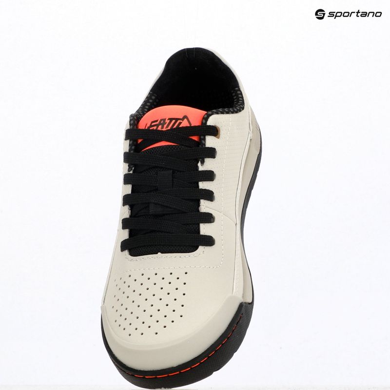 Pánske cyklistické topánky na platformové pedály Leatt Flat 2.0 cream white 9