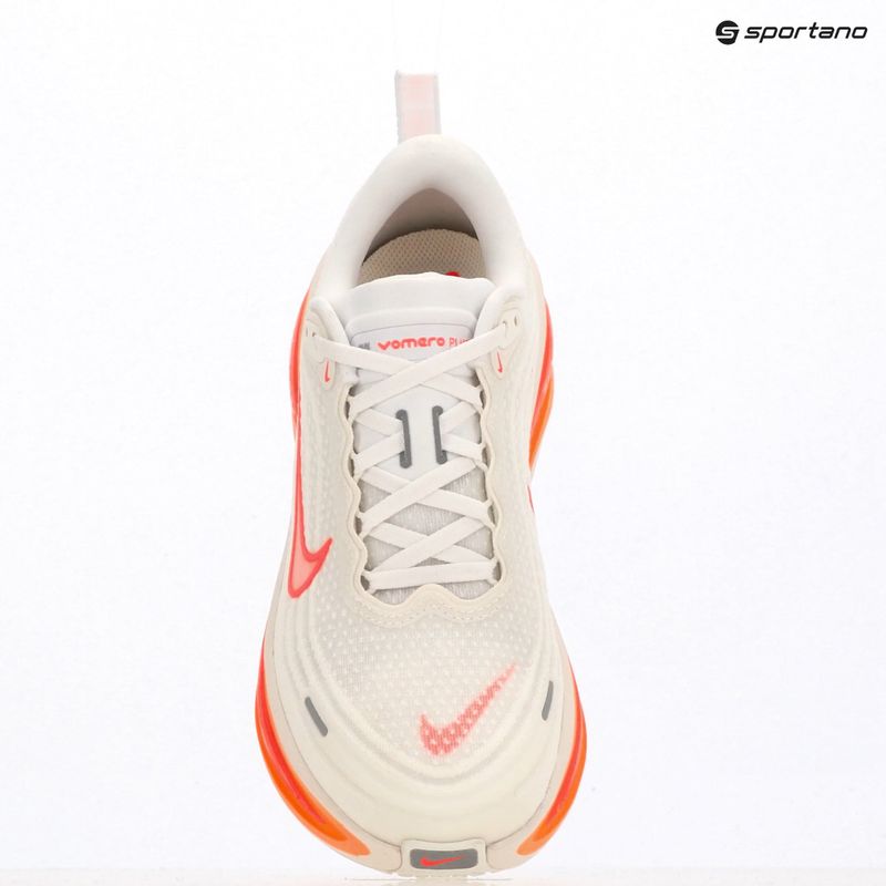 Dámske bežecké topánky Nike Vomero Plus sail/white/orange pulse/hot lava 9